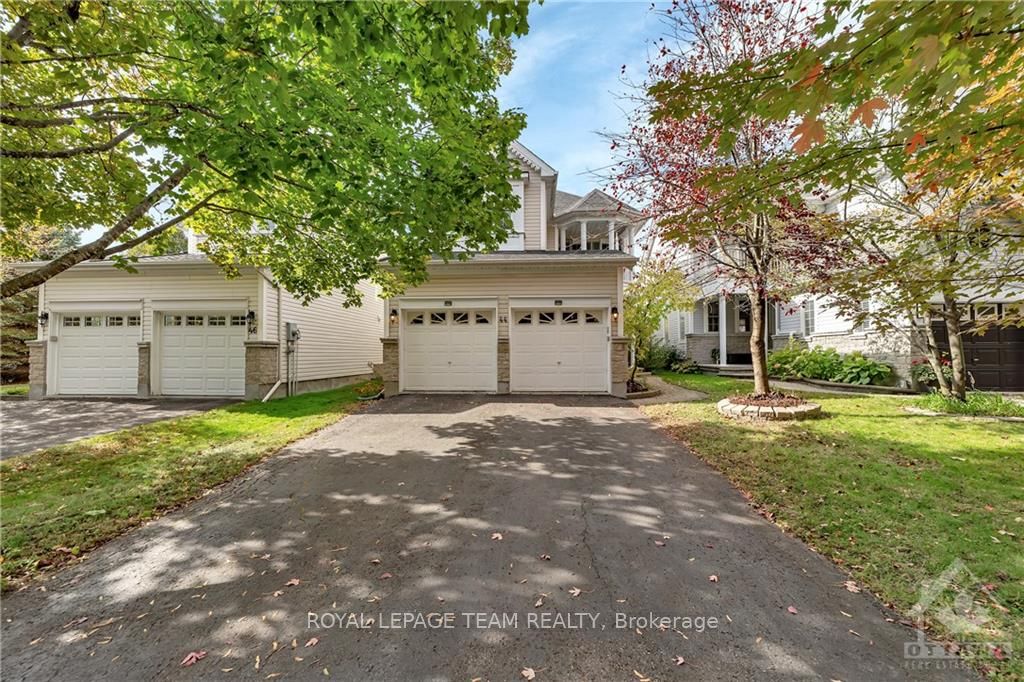 44 GRENGOLD Way, Kanata, ON K2T 1E2