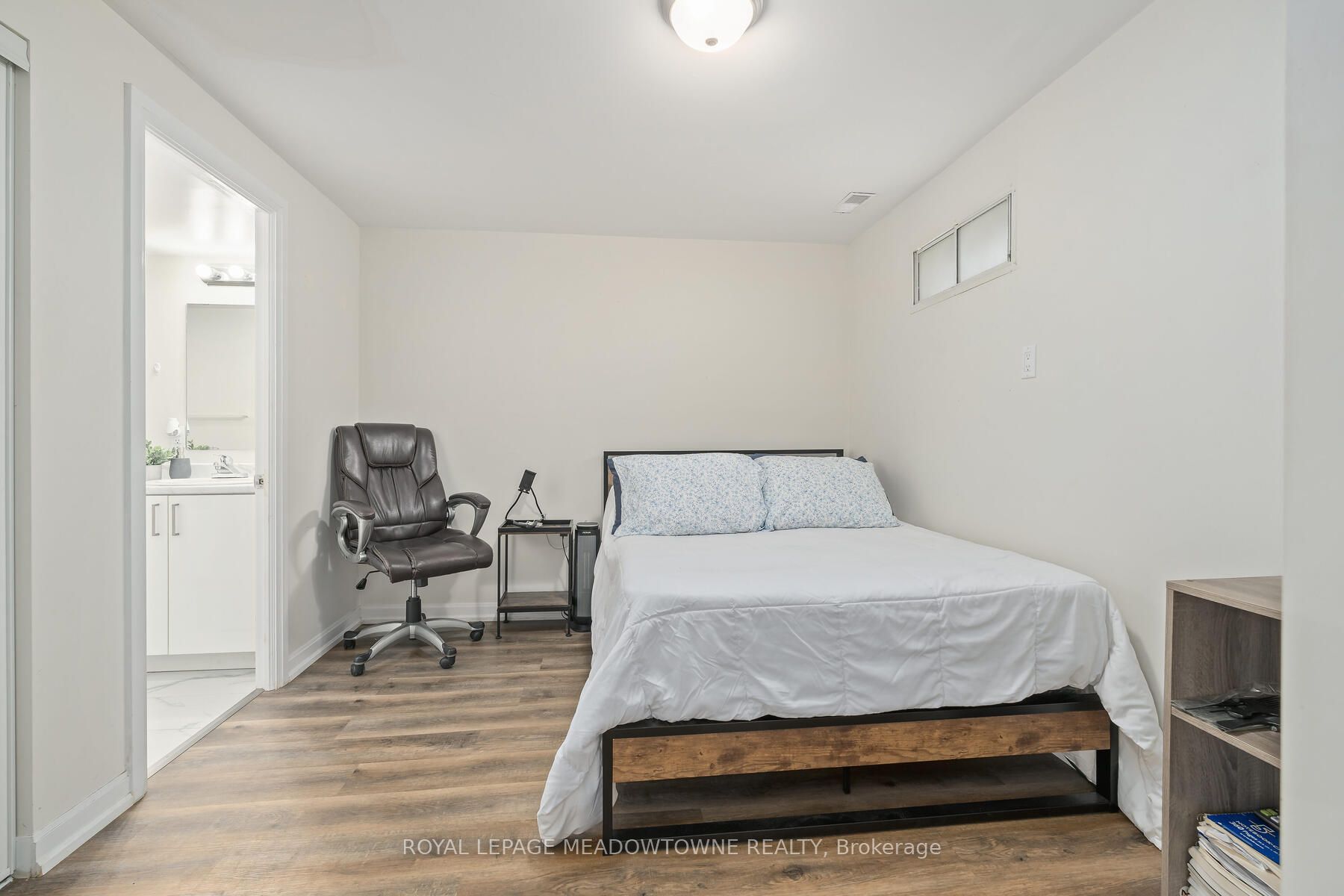 338 Whitehead Crescent