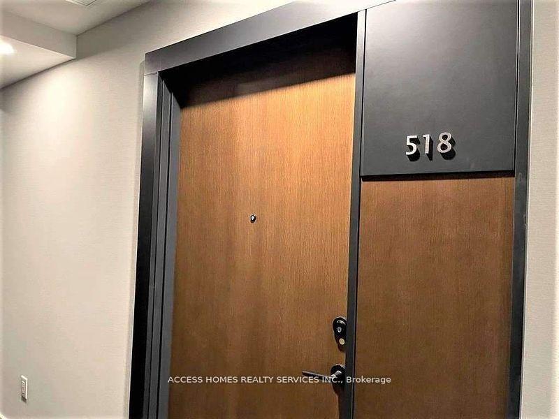 2 Bedrooms Condo at 4065 Confederation, Mississauga For sale