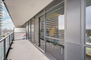3 Bedrooms Condo at 29 Singer,  Toronto For sale