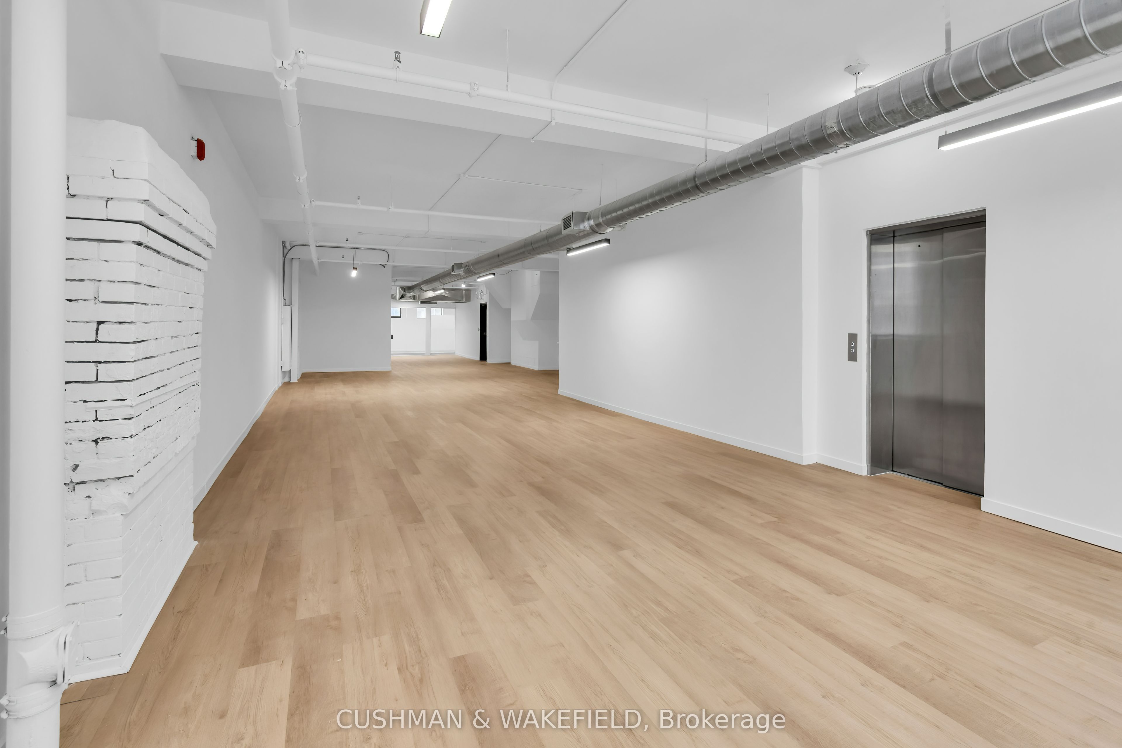 146 Yonge Street, #400