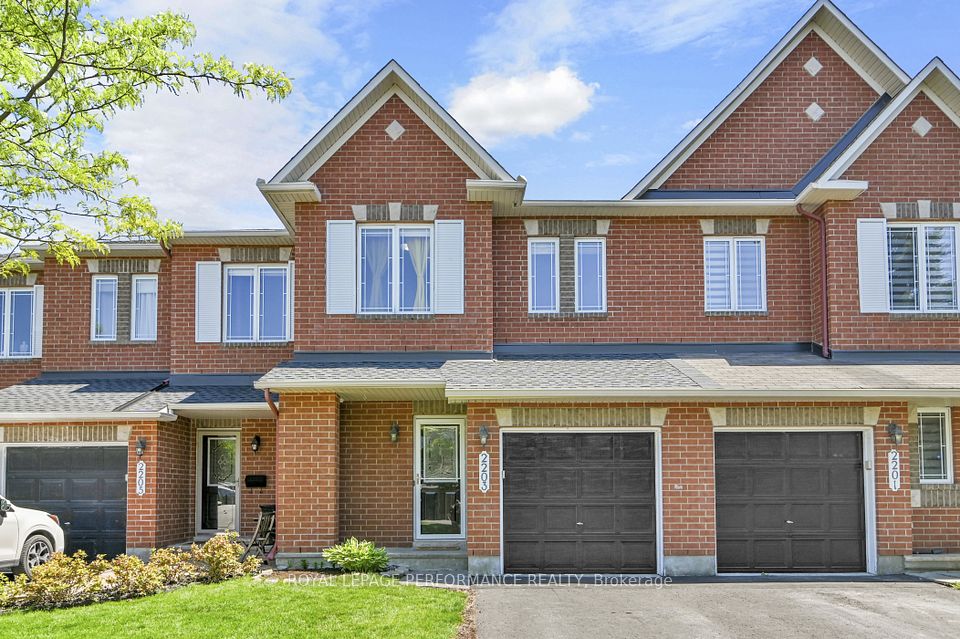 2203 Brockstone