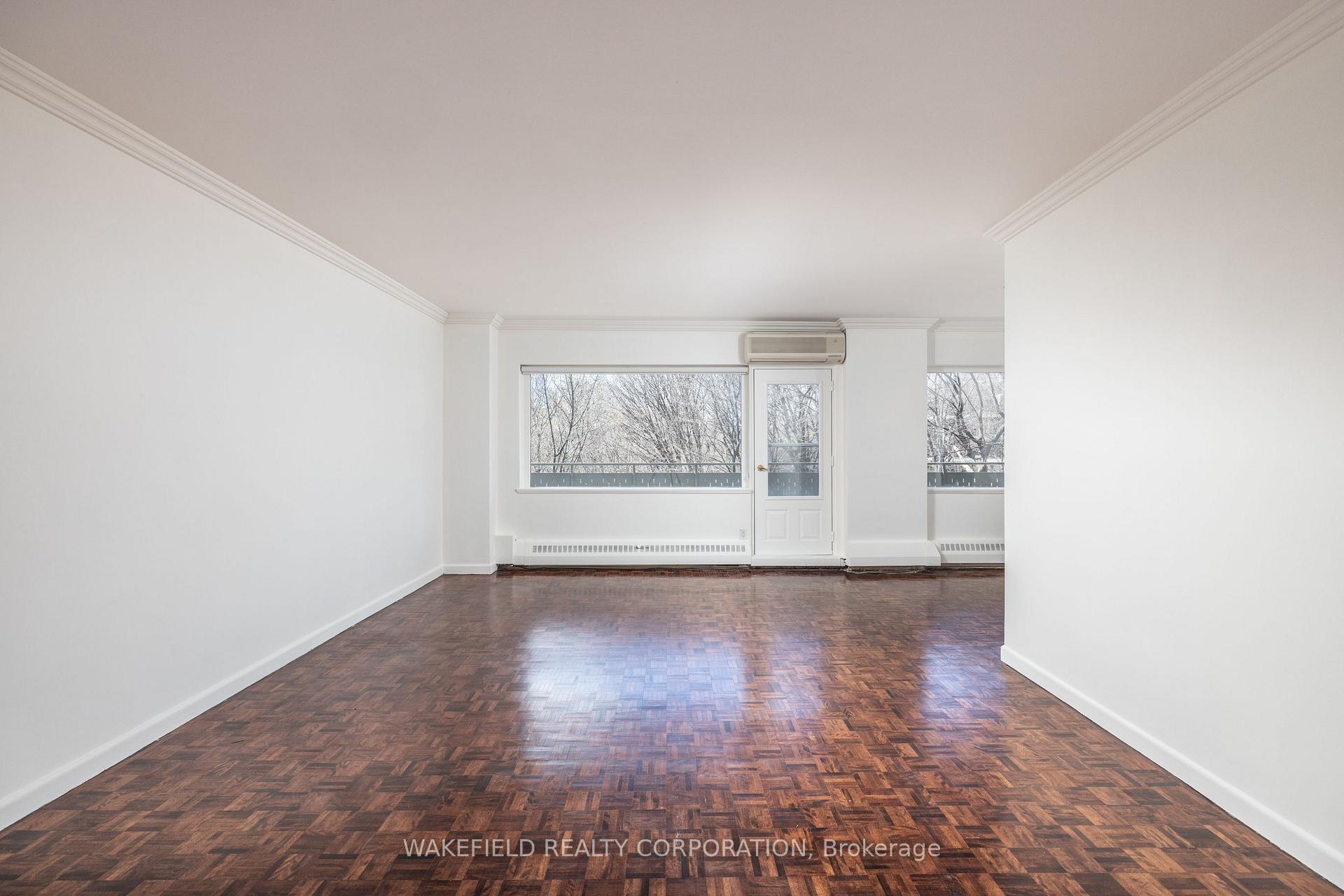 2 Bedrooms Co-op at 21 Dale,  Toronto For sale