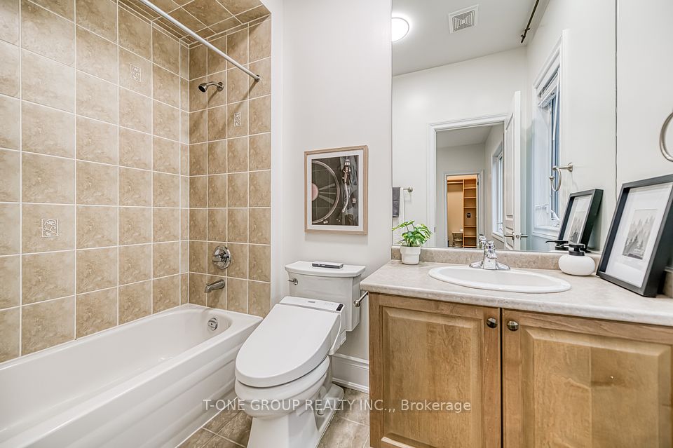 second bedroom ensuite bath