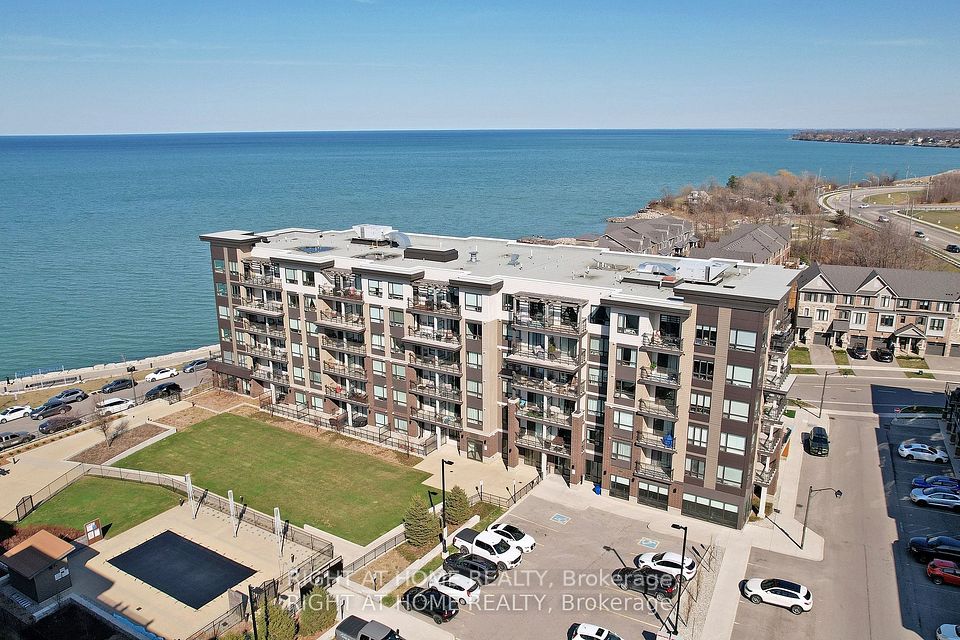 10 Esplanade