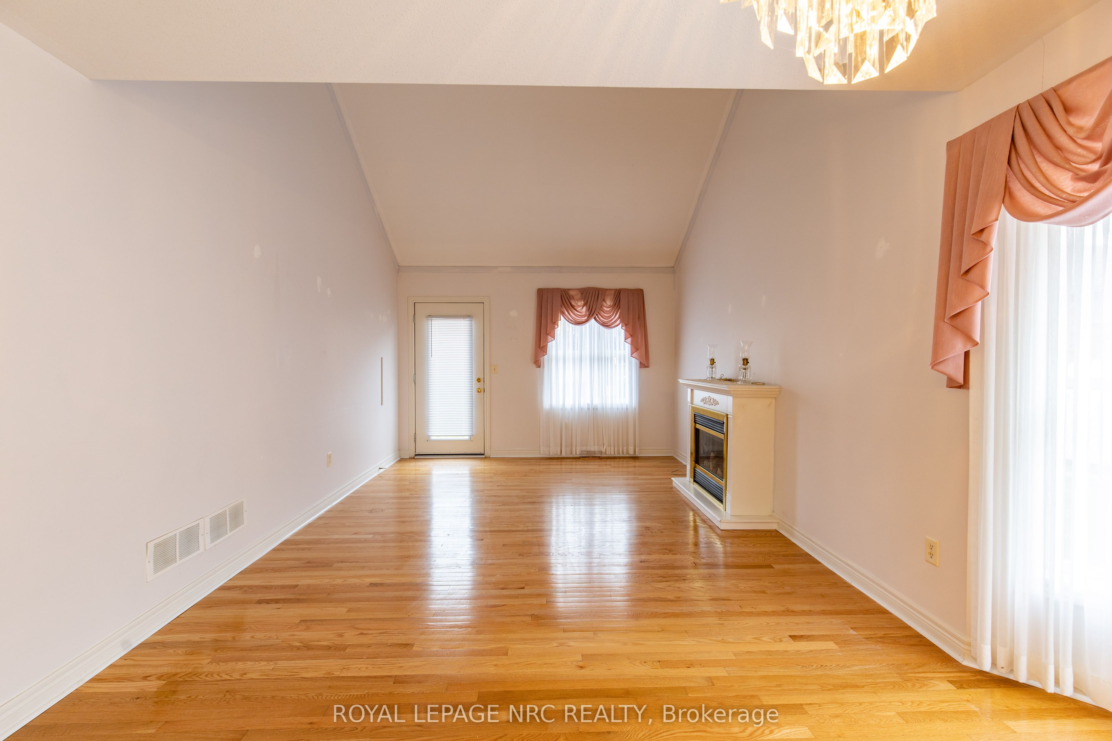 23 Portal Drive, Port Colborne, ON L3K 6G2