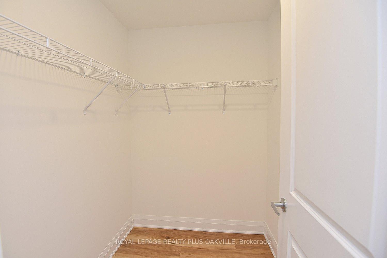 1 Bedroom Condo at 1936 Rymal, Hamilton For sale