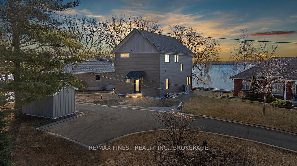 113 Willowbank Road, Gananoque, ON K7G 2V5