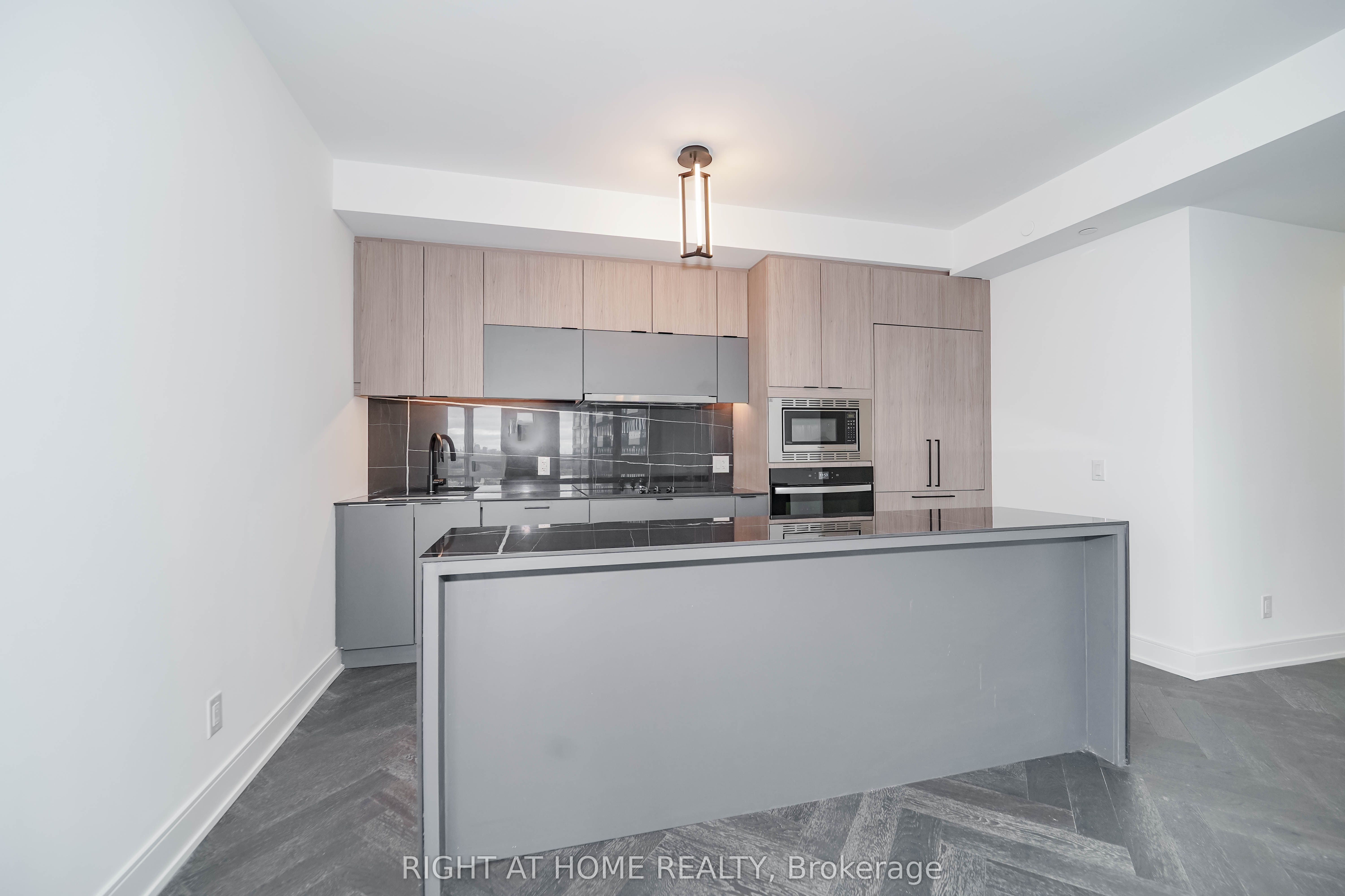 8888 Yonge Street, #1101