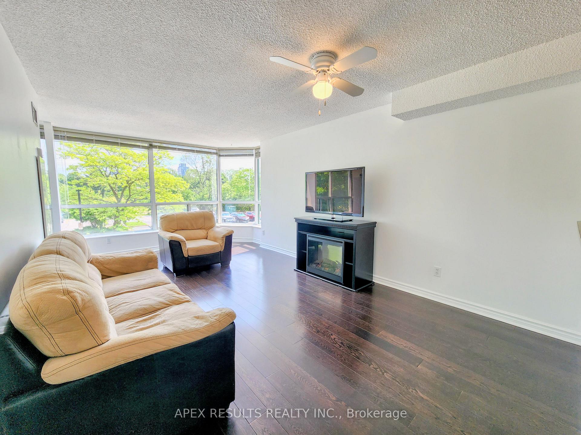 1 Bedroom Condo at 1276 Maple Crossing, Burlington For sale