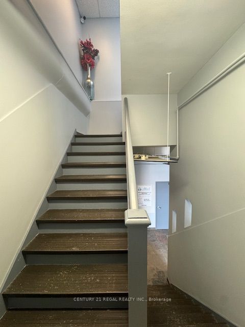 3016 Bloor Street W