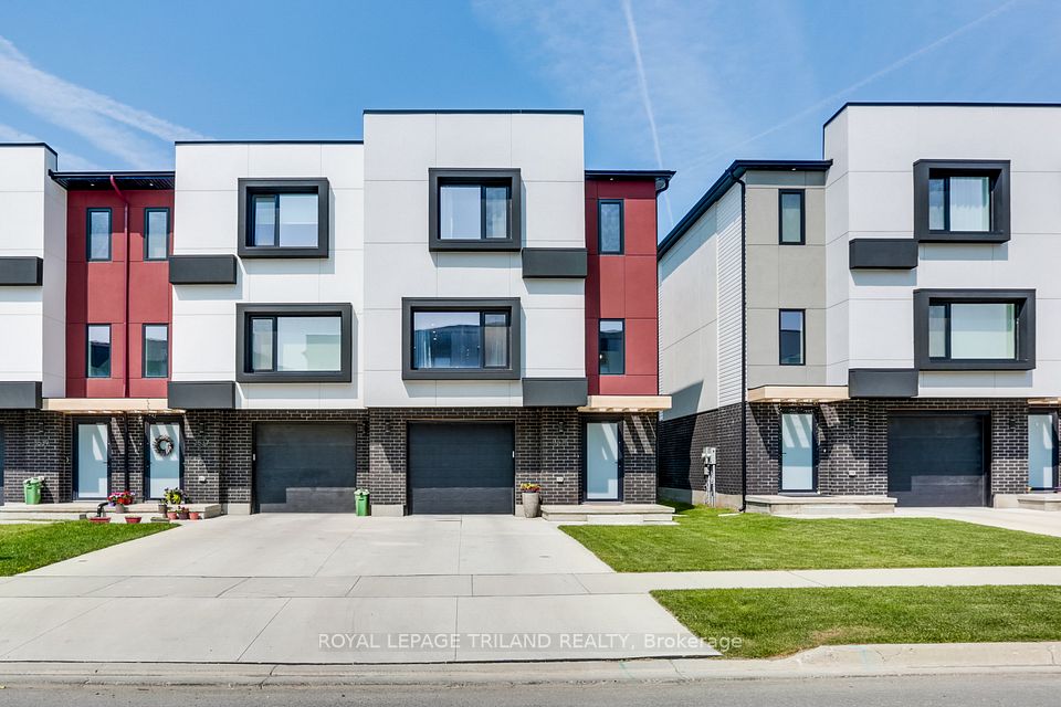 3535 Emily Carr