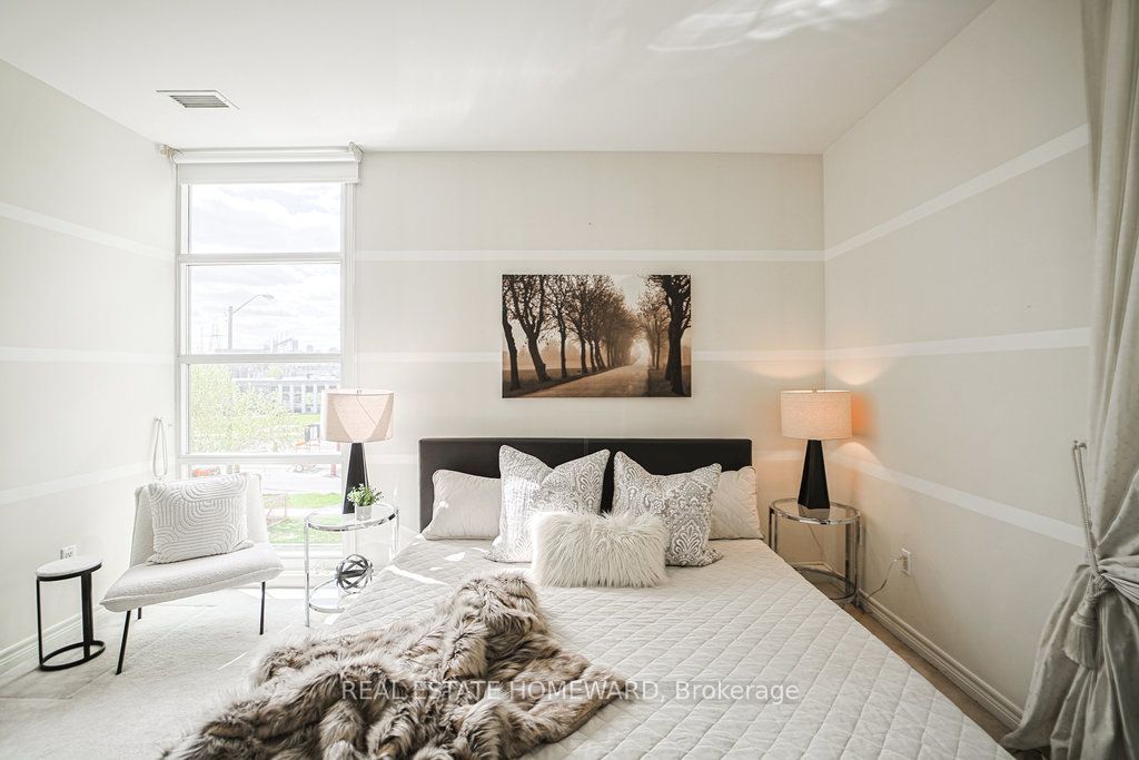 1 Leaside Park Drive, #209
