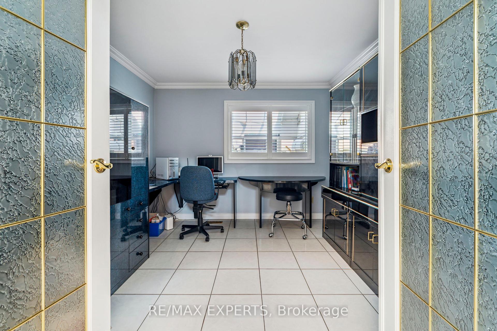 3623 East Park Court