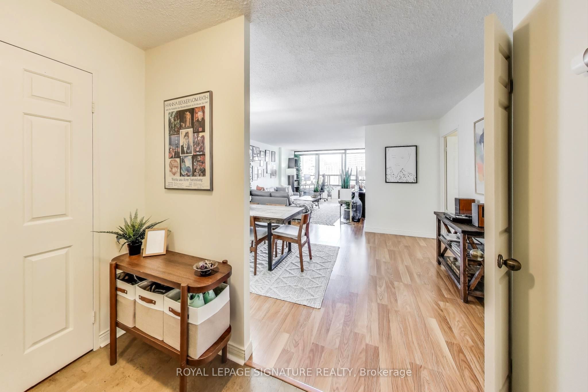 33 Elmhurst Avenue, #2107