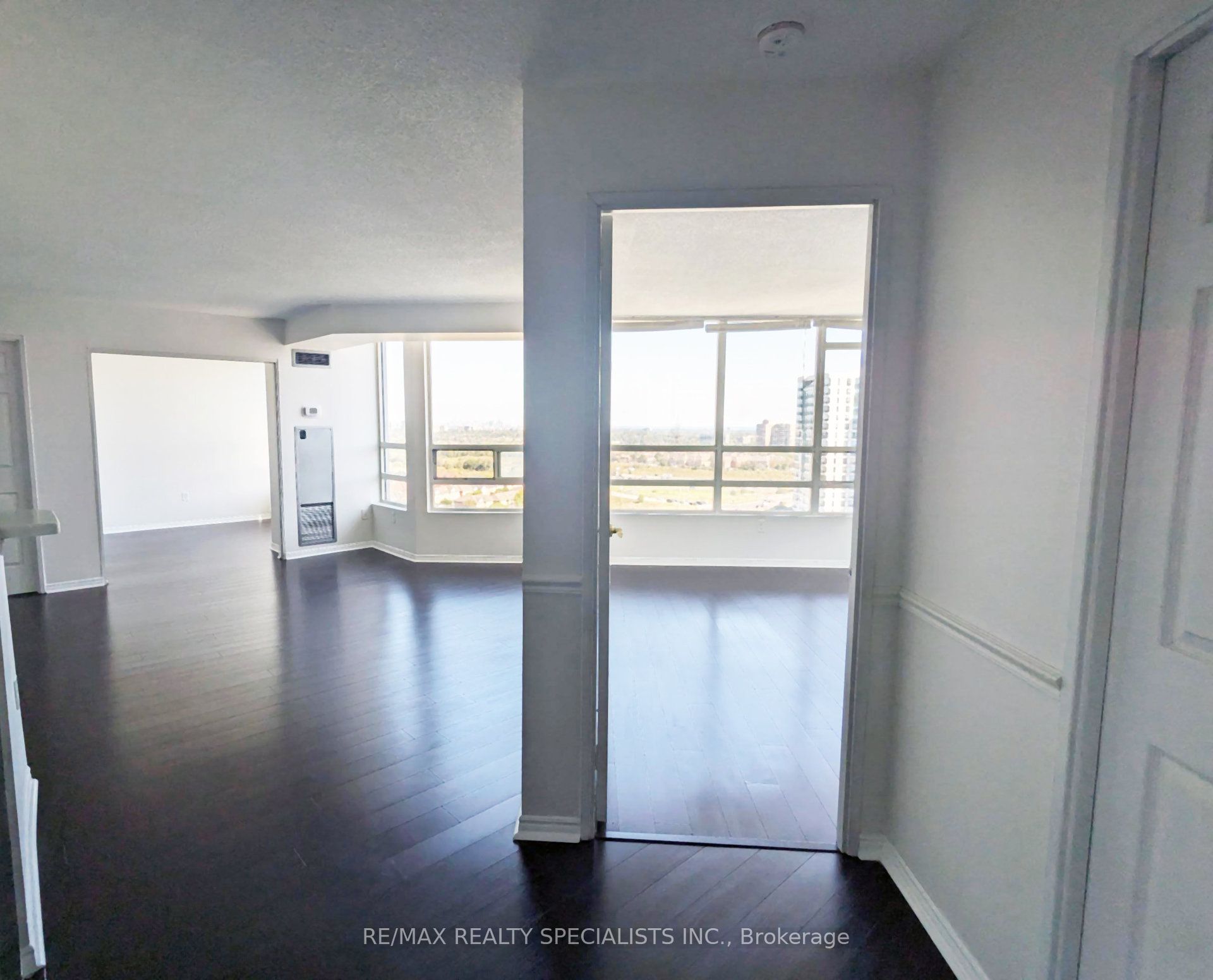 50 Kingsbridge Garden Circle, #1807