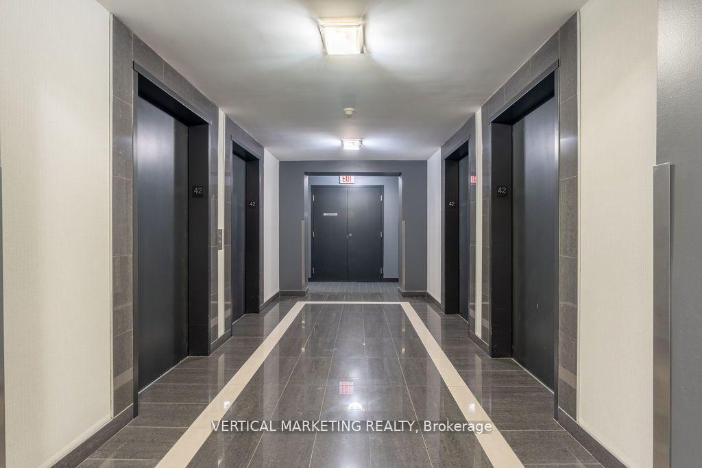 2 Bedrooms Condo at 11 Brunel, Toronto For sale