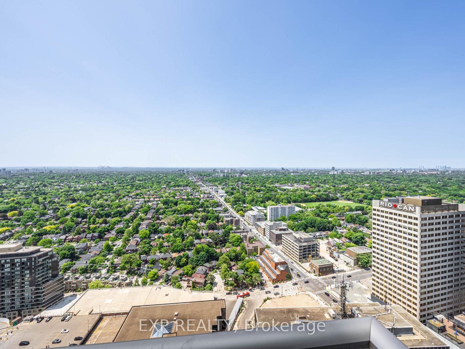 2 Bedrooms Condo at 2191 Yonge, Toronto For sale