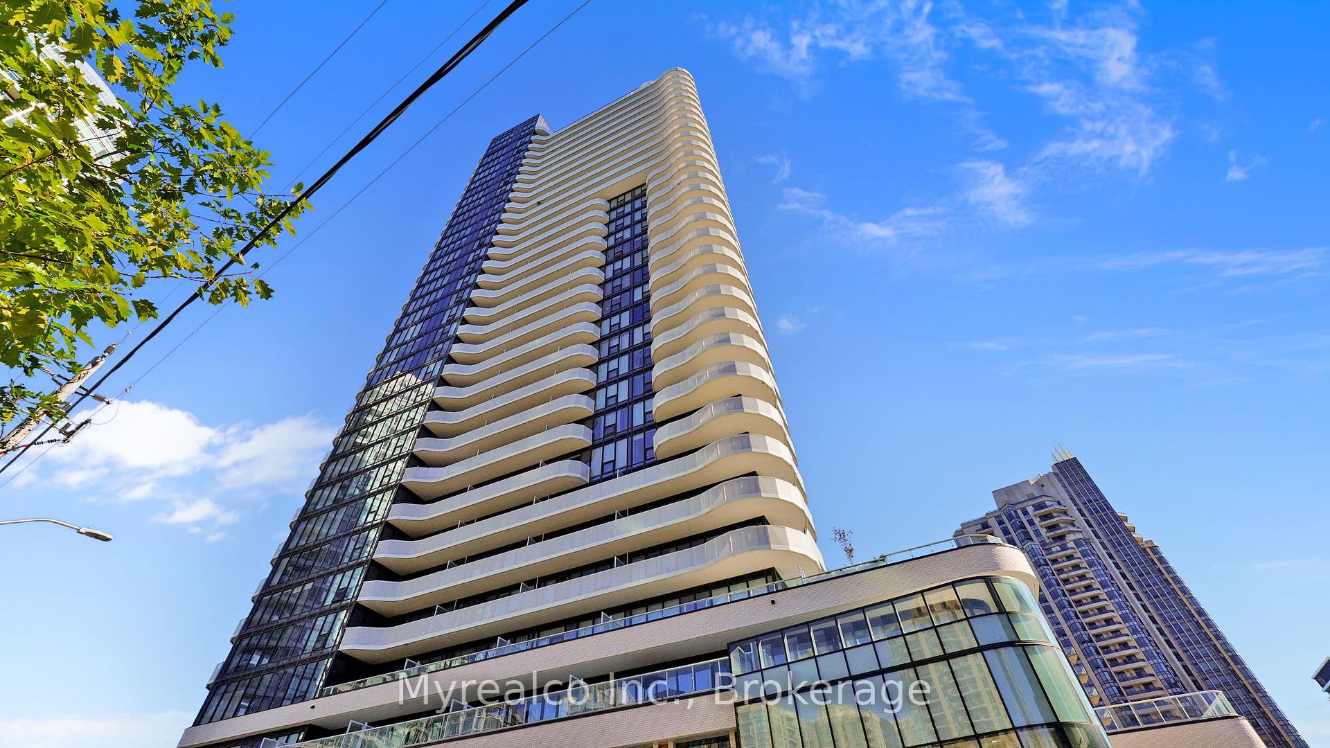 1 Bedroom Condo at 15 Holmes,  Toronto For sale