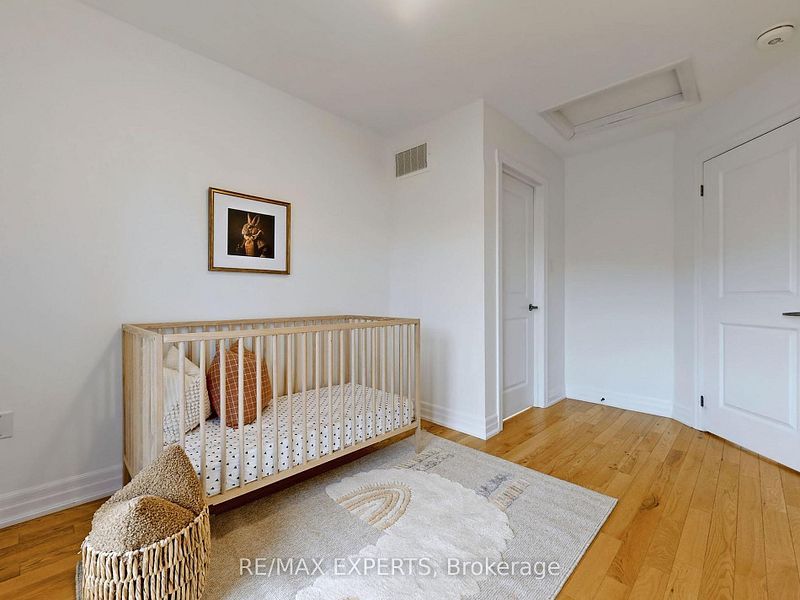 5 Amherst Circle