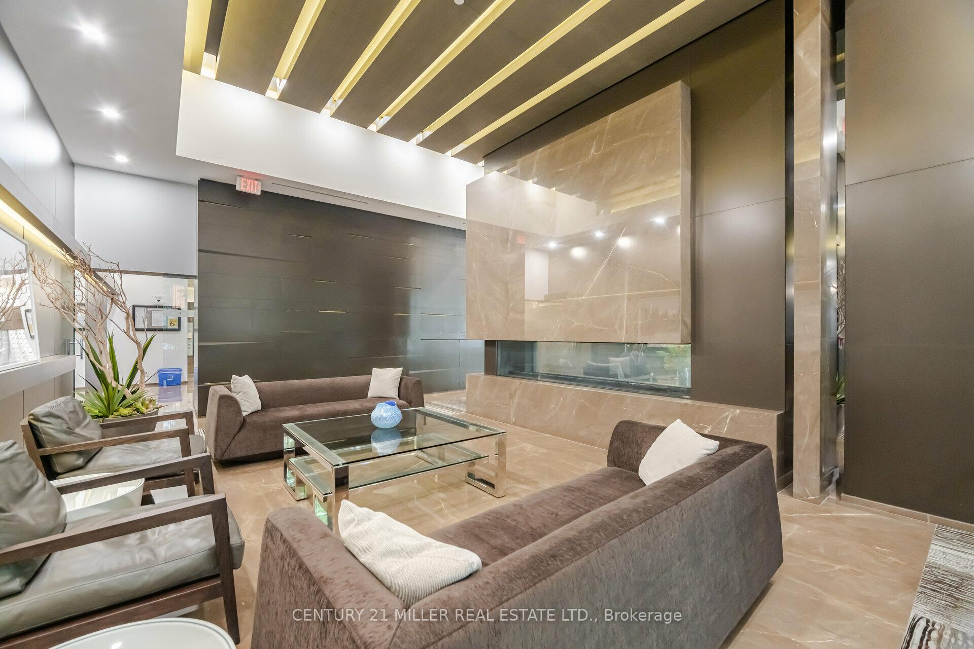 2 Bedrooms Condo at 101 Charles, Toronto For sale