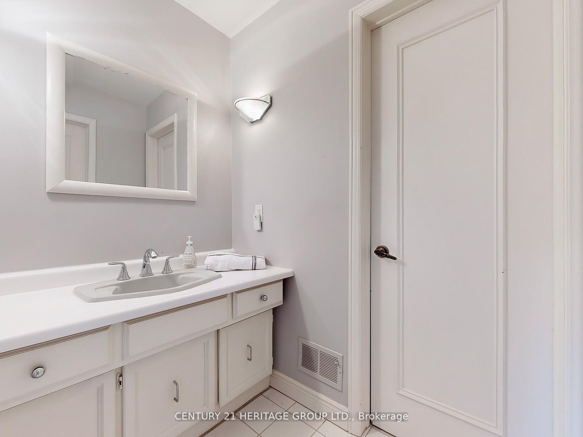 35 Forest Park Crescent