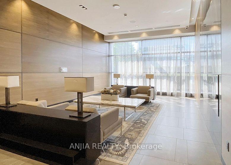 3 Bedrooms Condo at 2 Anndale,  Toronto For sale