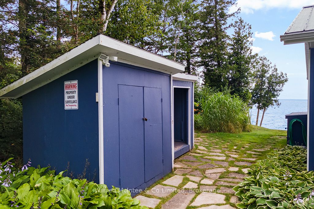 691 BRUCE ROAD 13 Road, Native Leased Lands, ON N0H 2C1
