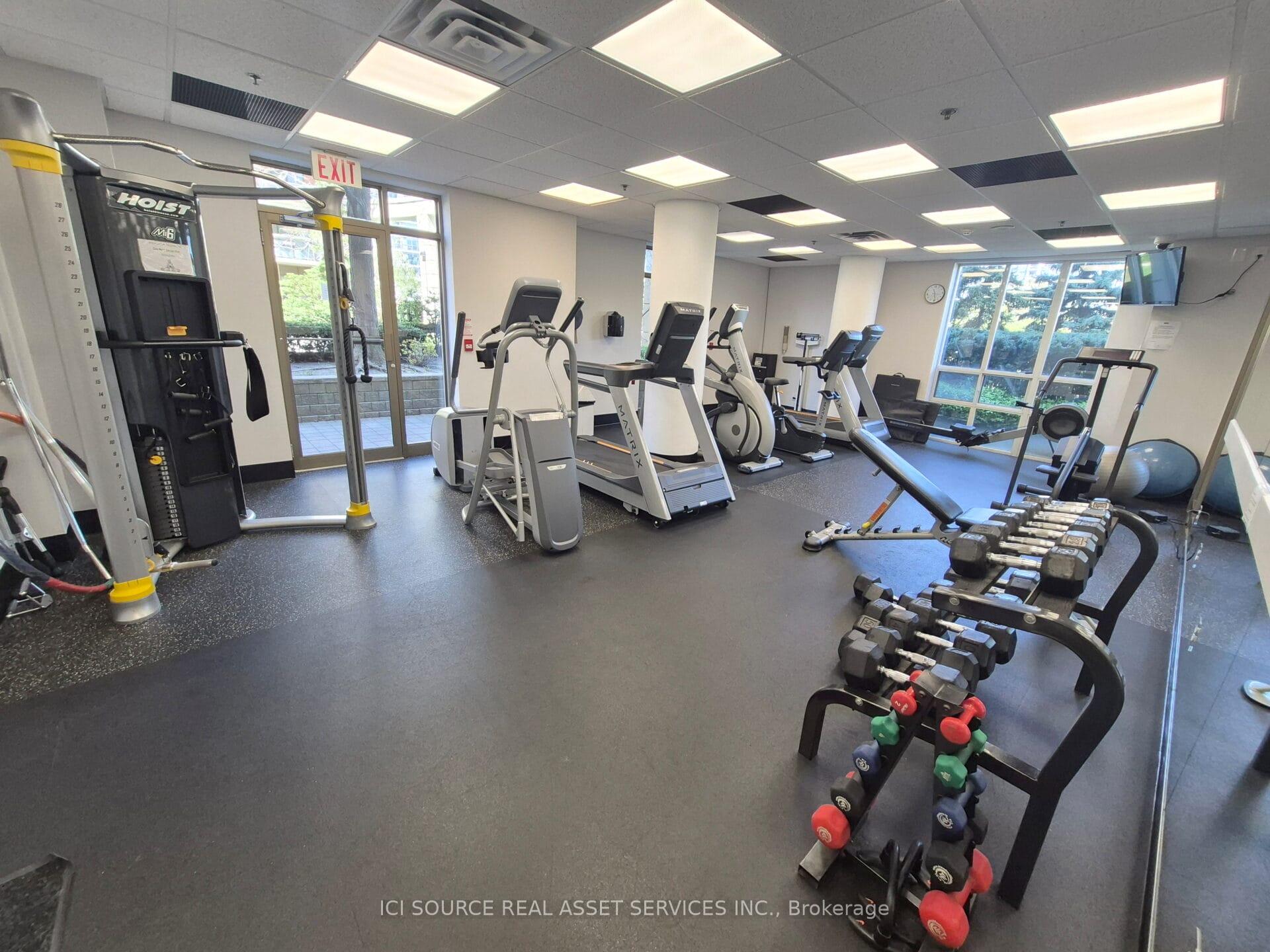 2 Bedrooms Condo at 51 Harrison Garden, Toronto For sale