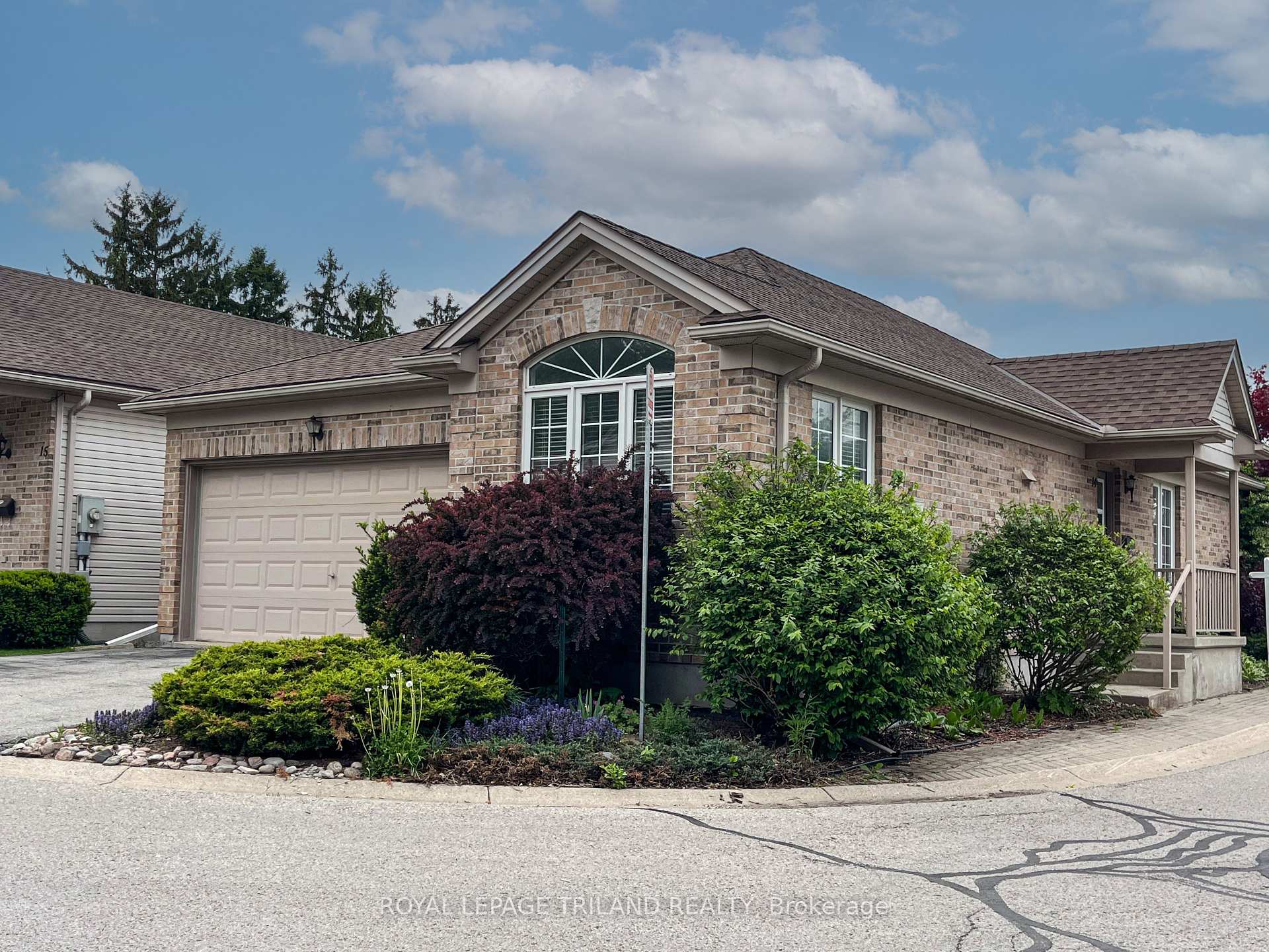 #14 - 567 Fanshawe Park Road, London North, ON N5X 3T4 #14