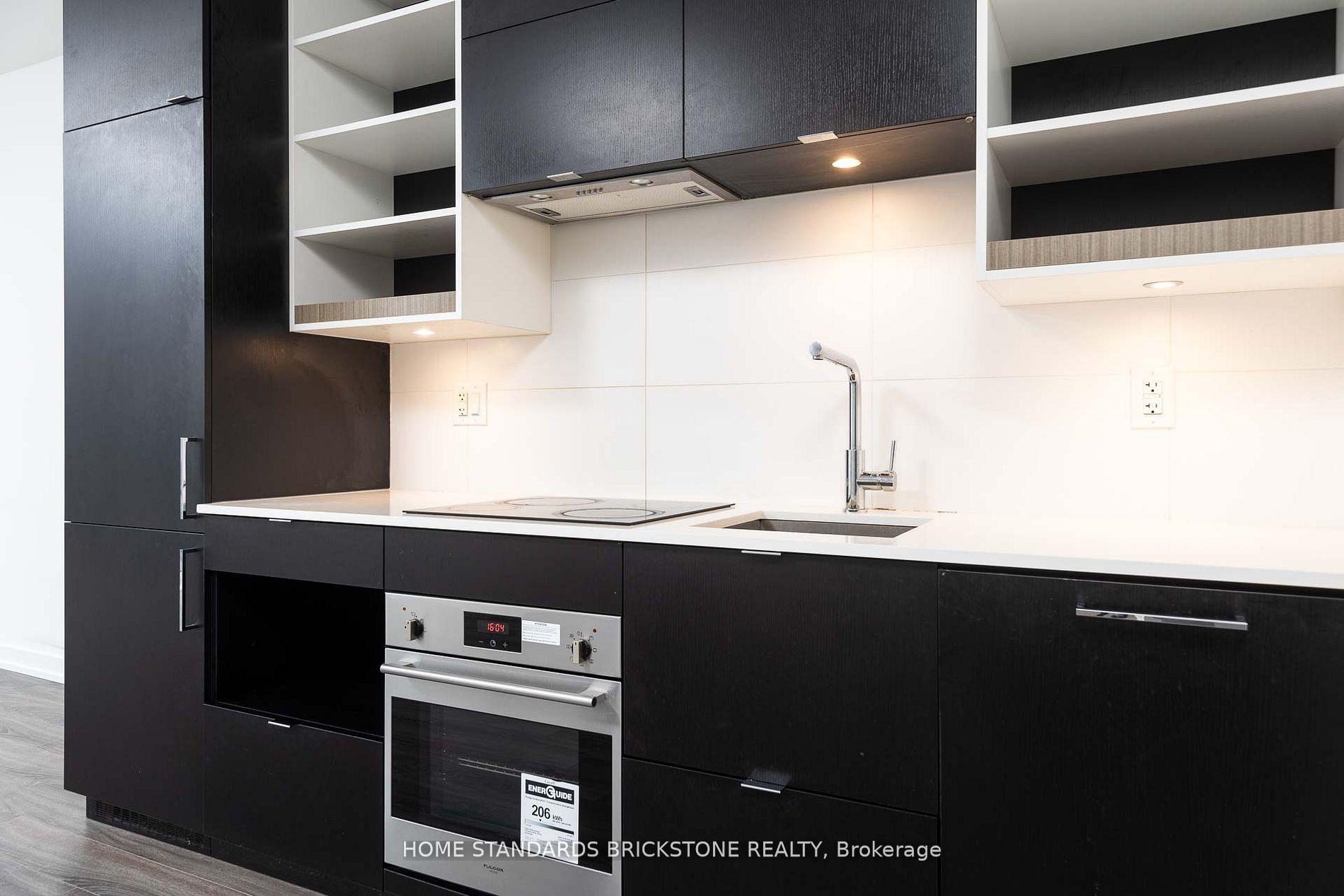 3 Bedrooms Condo at 20 Edward, Toronto For sale