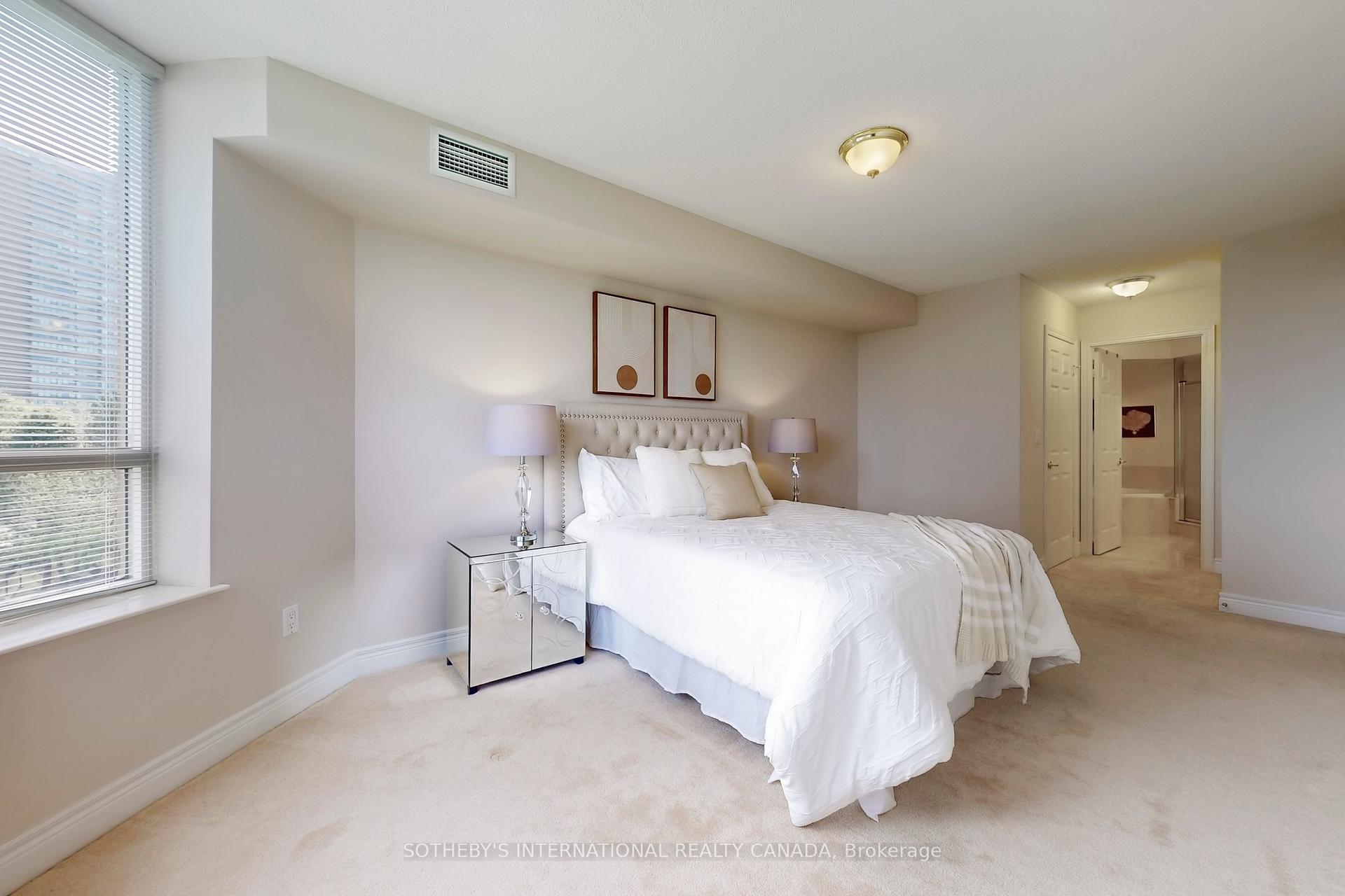 3 Bedrooms Condo at 89 Skymark, Toronto For sale