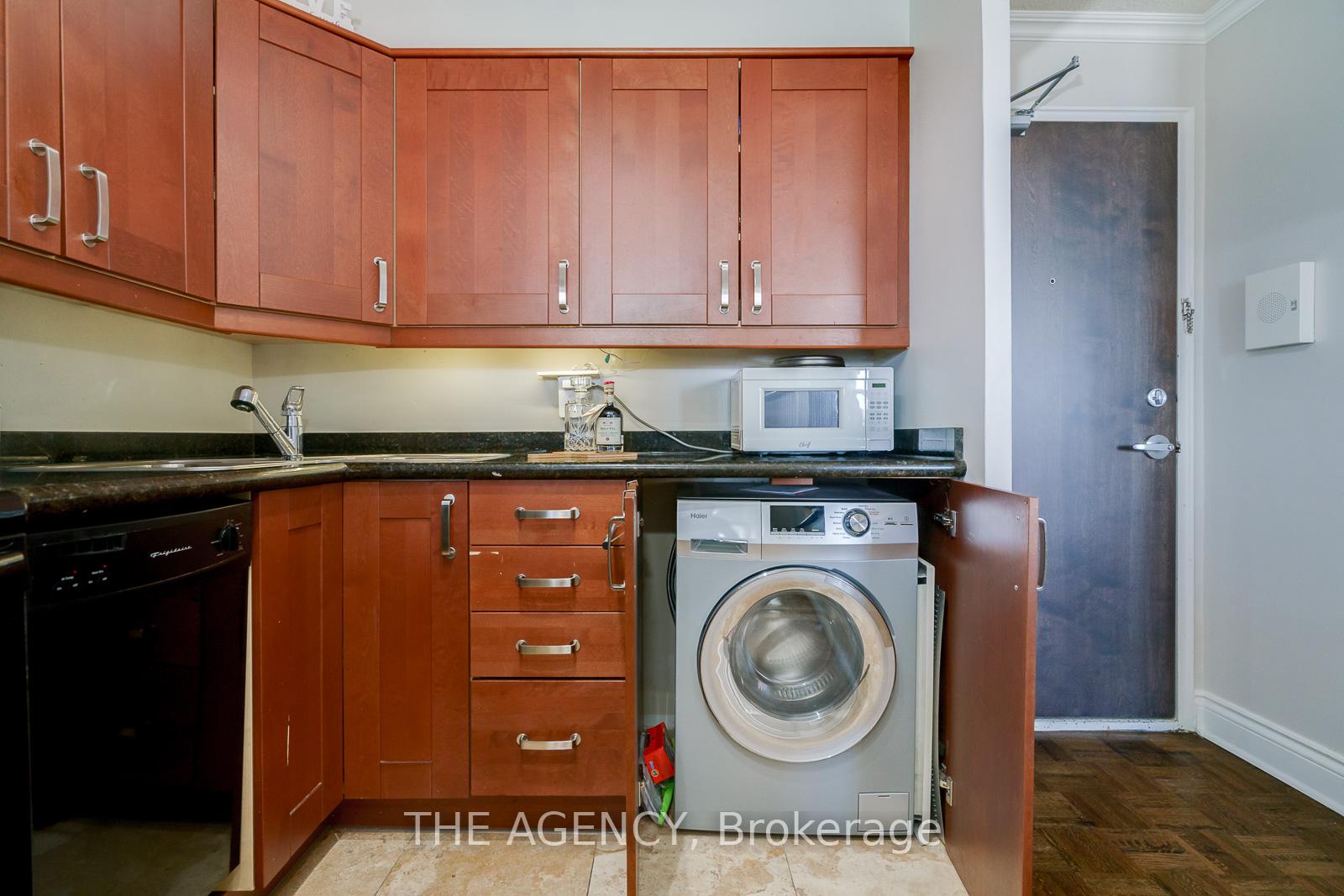 2 Bedrooms Co-op at 5949 Yonge, Toronto For sale