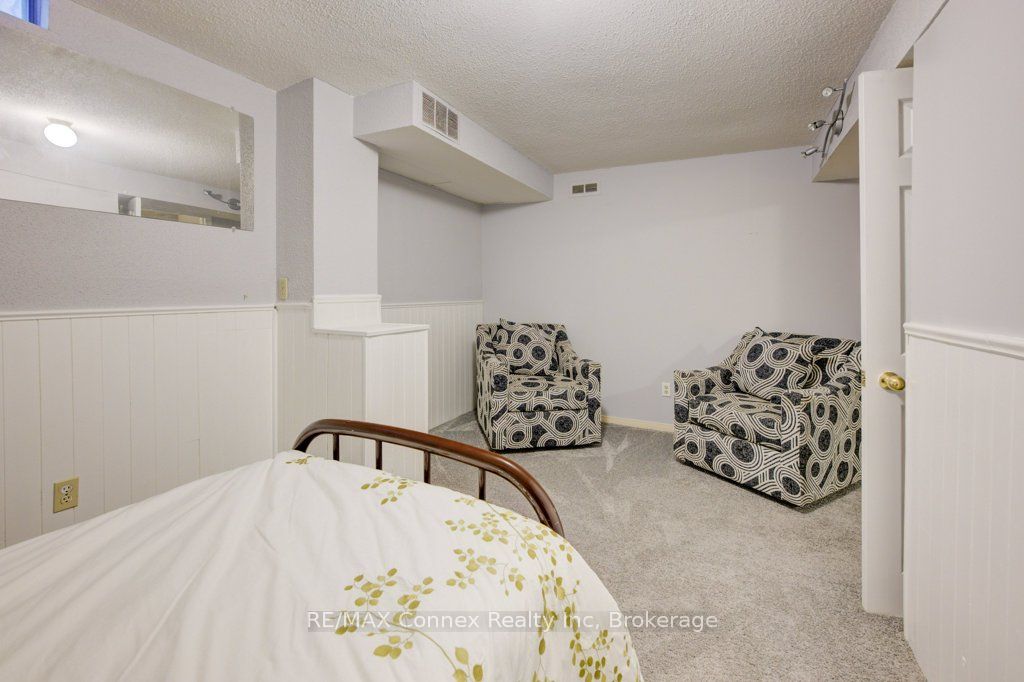 59 Rosebud Avenue