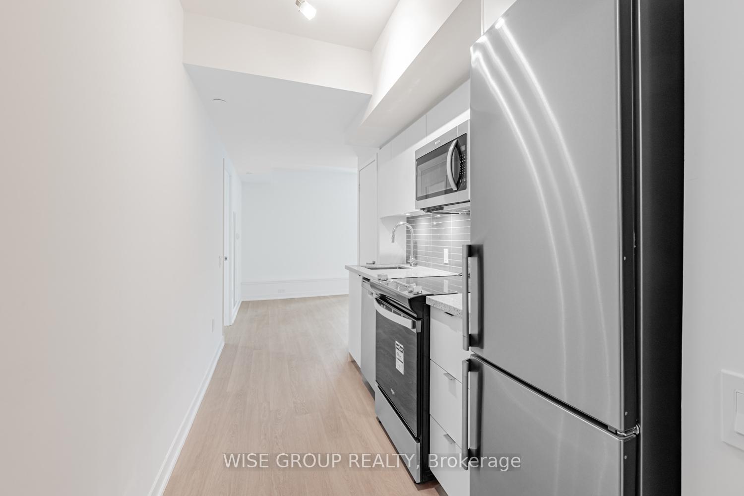 2 Bedrooms Condo at 500 Wilson, Toronto For sale