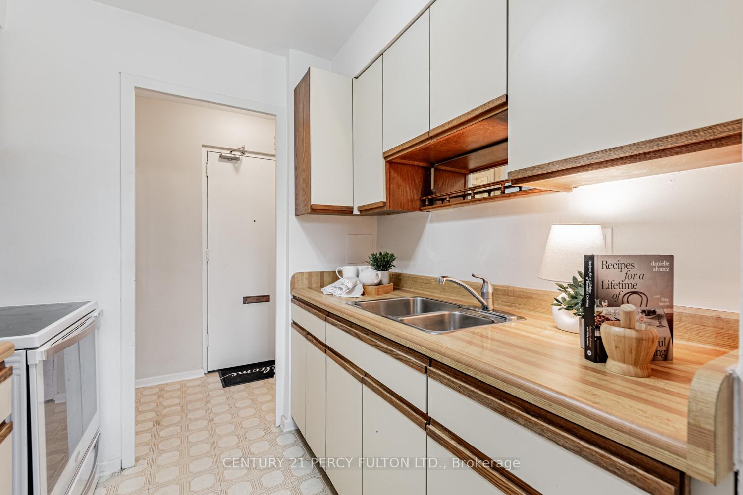 1 Bedroom Condo at 3311 Kingston, Toronto For sale
