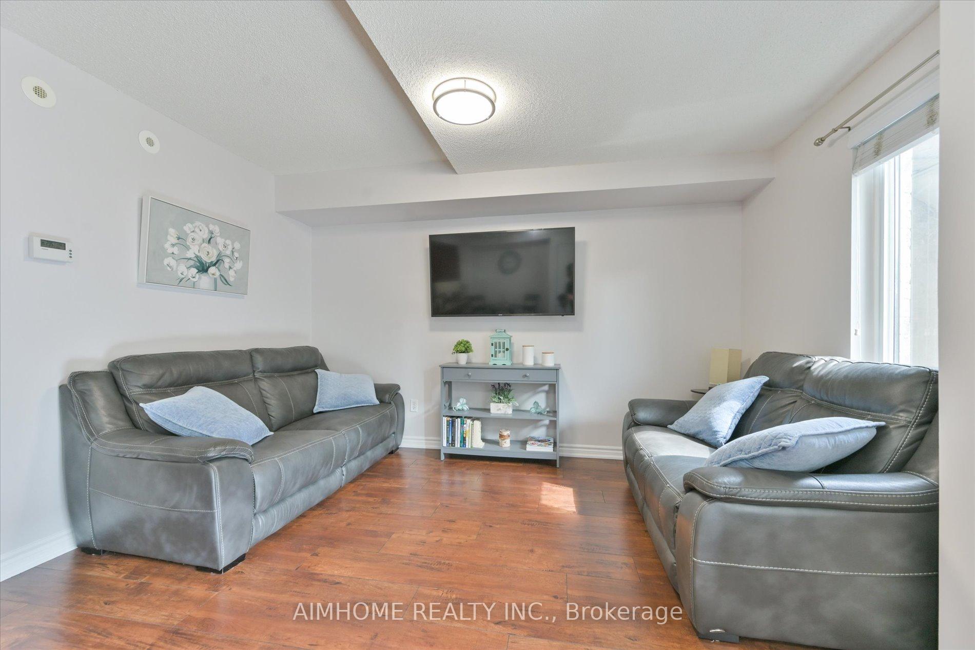 3 Bedrooms Condo at 55 George Appleton, Toronto For sale