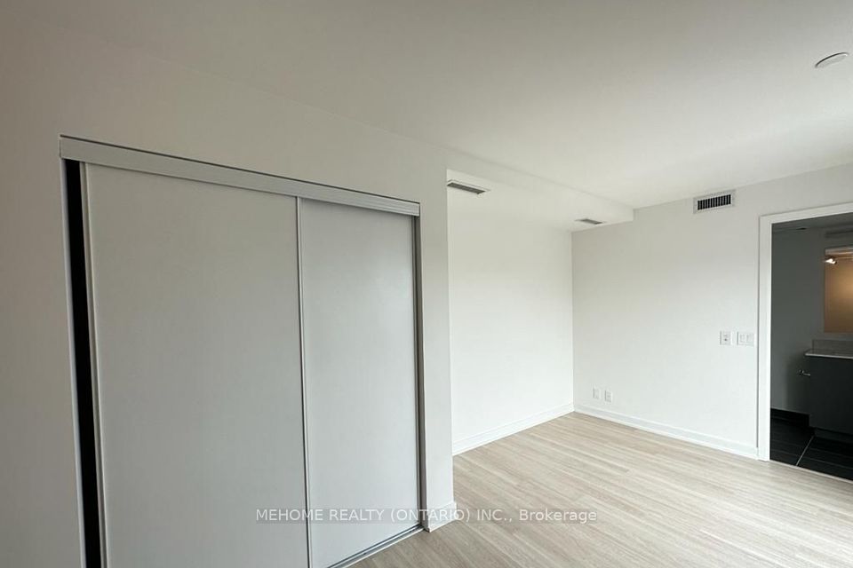 https://trreb-image.ampre.ca/hEN7knNGz0EUBsBK036uaSlFCjoLrCj81SfvQwrG1l0/rs:fit:960:960/wm:.5:so:0:50:.4/wmsh:10/wmt:PHNwYW4gZm9yZWdyb3VuZD0nd2hpdGUnIGZvbnQ9JzY4Jz5NRUhPTUUgUkVBTFRZIChPTlRBUklPKSBJTkMuLCBCcm9rZXJhZ2U8L3NwYW4-/L3RycmViL2xpc3RpbmdzLzQwLzk1LzI5LzQ0L3AvNmQ2MTg1MjYtMTNjZC00NTFkLWEwNjYtMGEyYjE2MTRhMmRmLmpwZw.jpg
