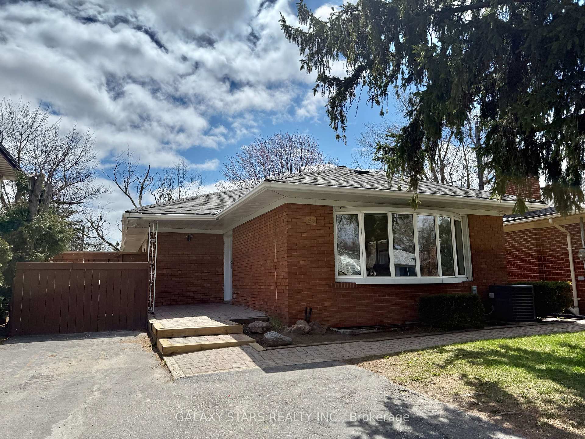 57 Moorecroft Crescent, Toronto, ON M1K 3T9