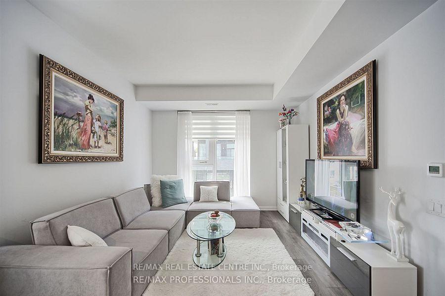 3 Bedrooms Condo at 15 Brin, Toronto For sale