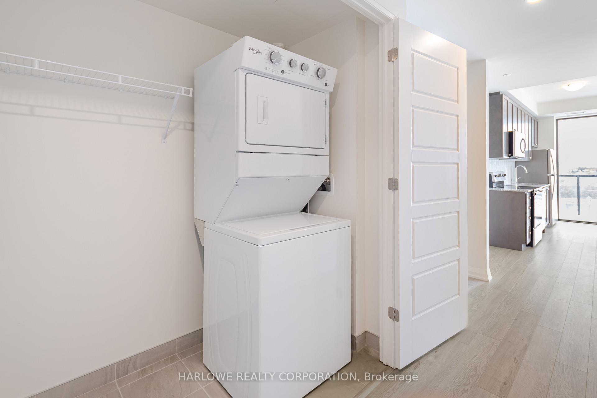 3 Bedrooms Condo at 3006 William Cutmore, Oakville For sale