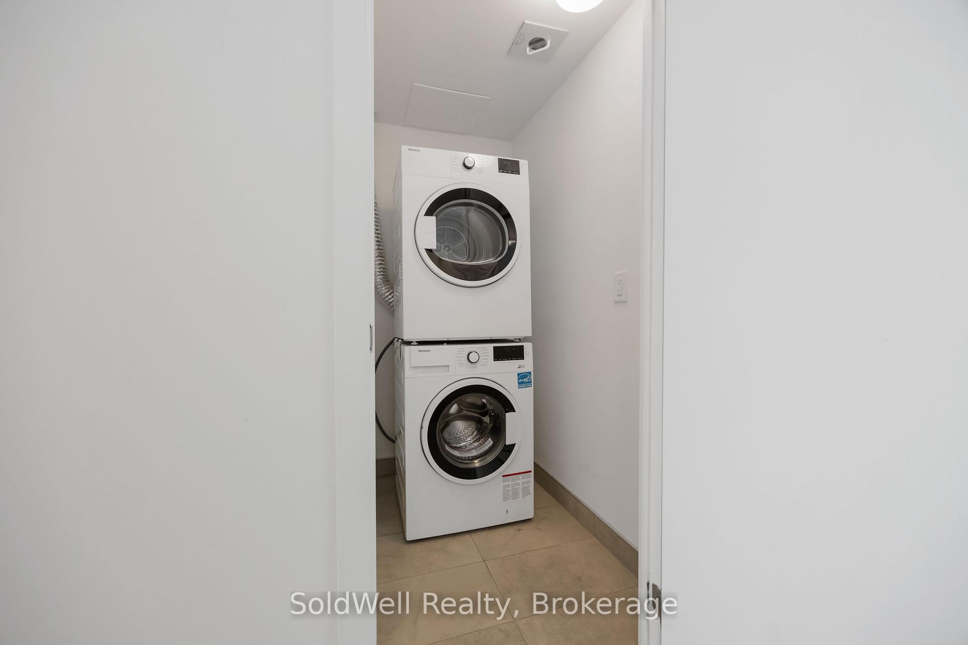 2 Bedrooms Condo at 266 Finch, Toronto For sale