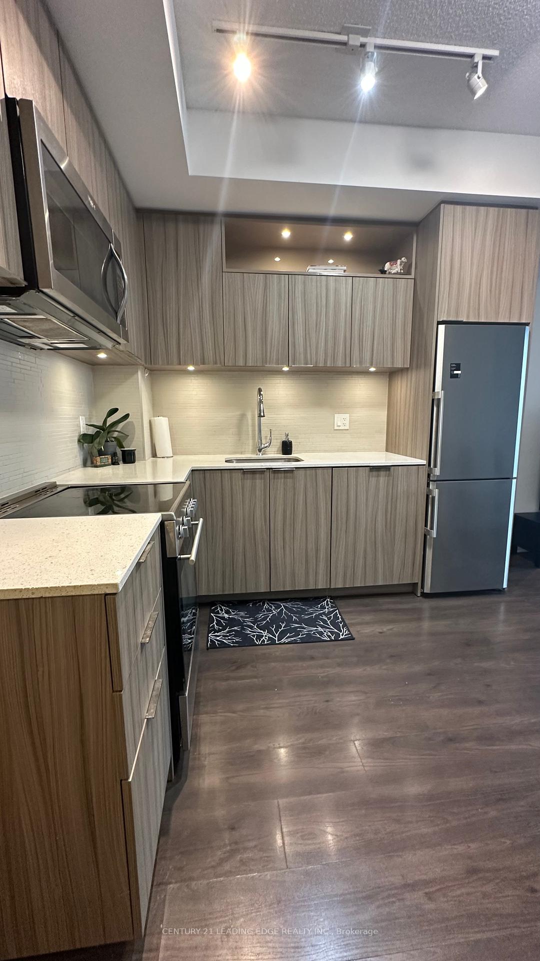2 Bedrooms Condo at 50 FOREST MANOR,  Toronto For sale