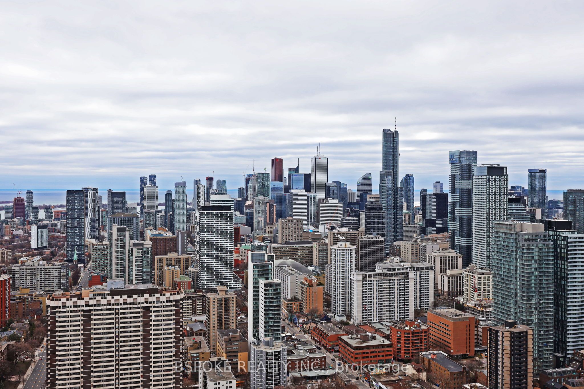 101 Charles Street E, #4402
