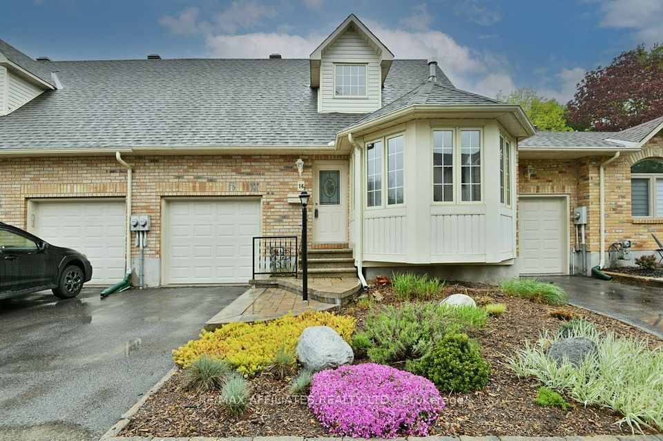 16 North Ridge