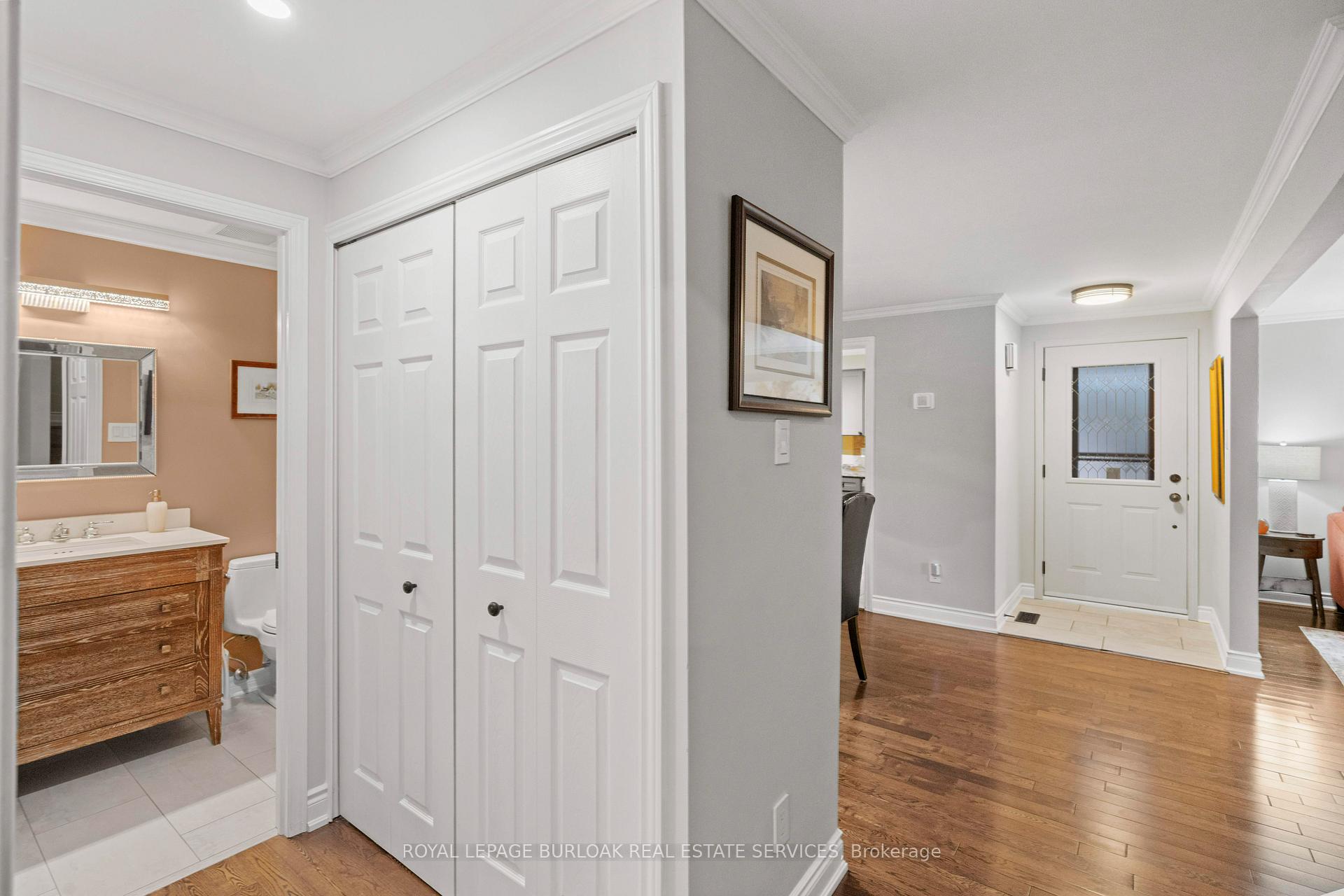 3 Bedrooms Condo at 1508 Upper Middle, Burlington For sale