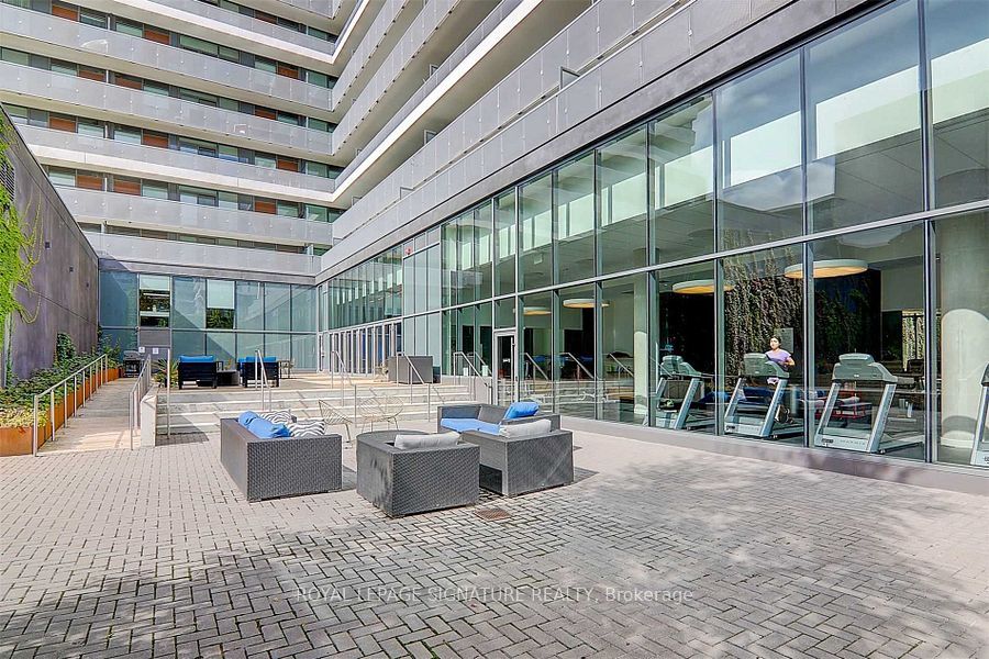 160 Flemington Road, #906