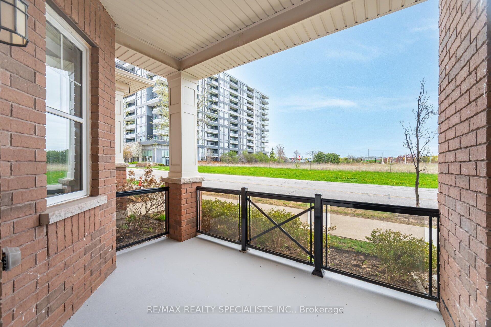 2 Bedrooms Condo at 2326 TAUNTON, Oakville For sale