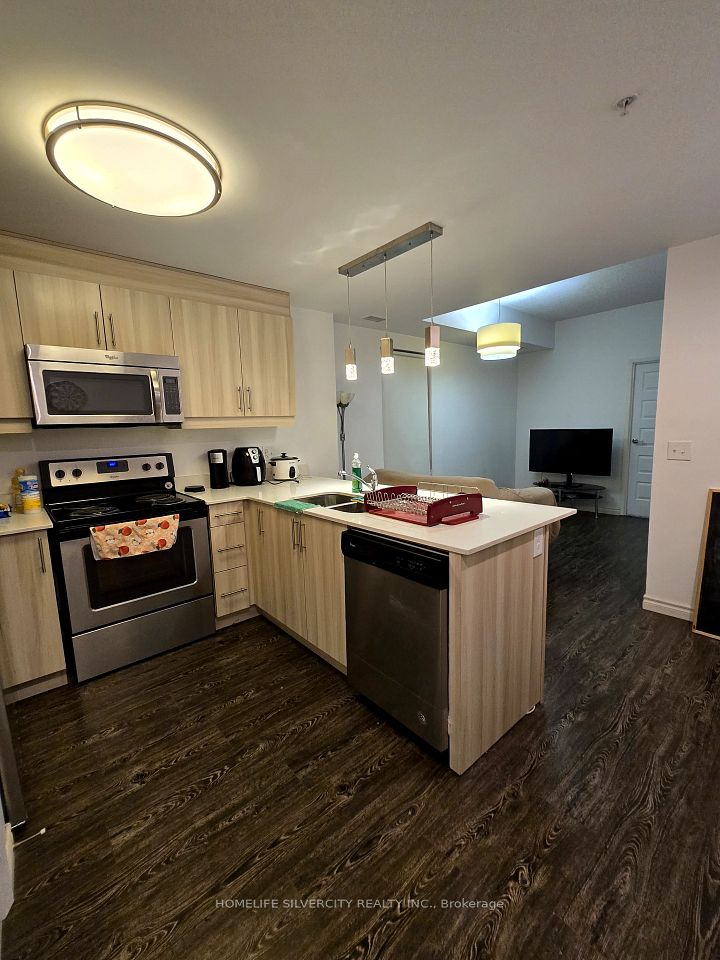 #905 - 158 King Street, Waterloo, ON N2J 2Y2