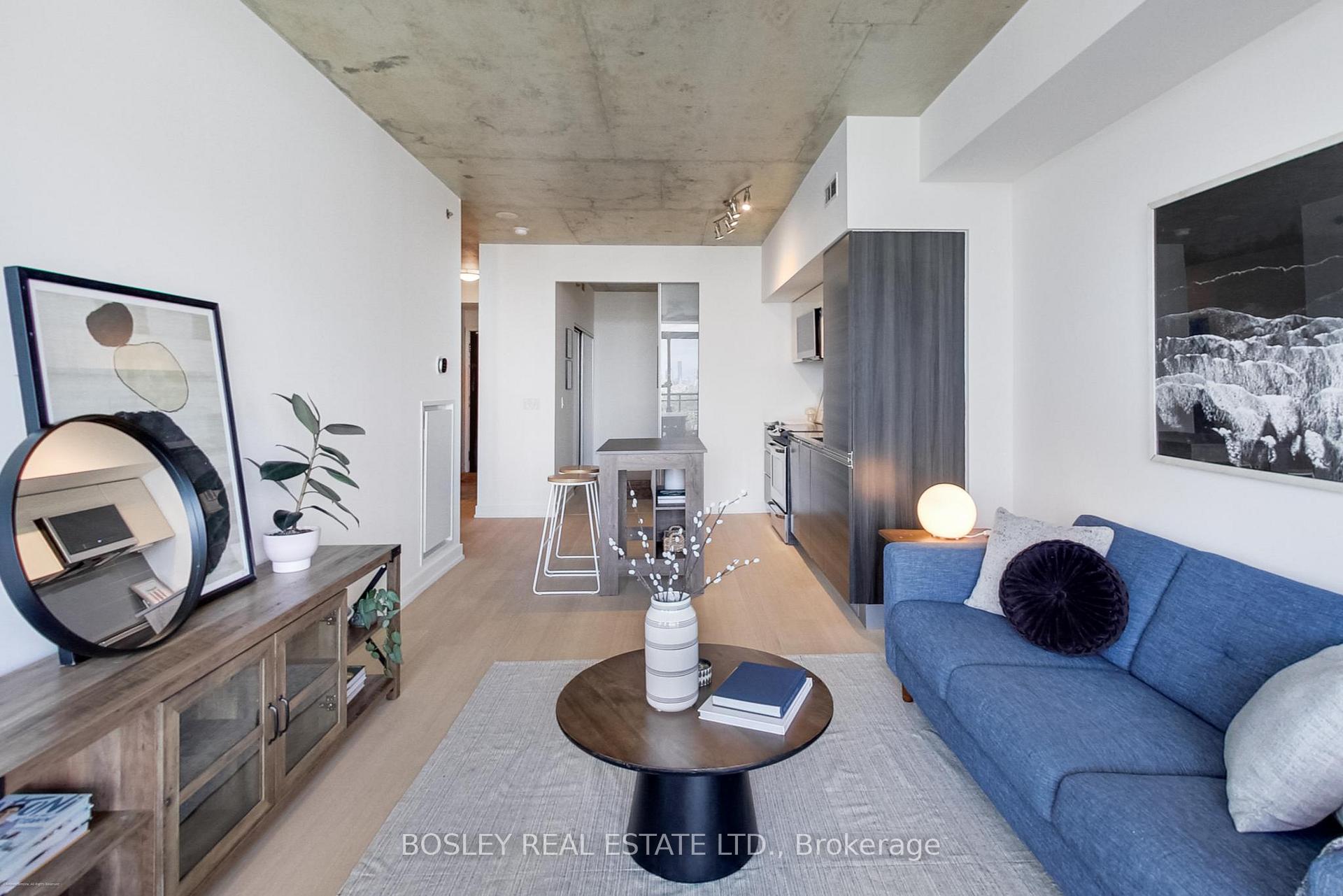 3 Bedrooms Condo at 20 Minowan Miikan, Toronto For sale